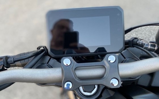 Neufahrzeug Honda CB650R E-Clutch - Bild 8