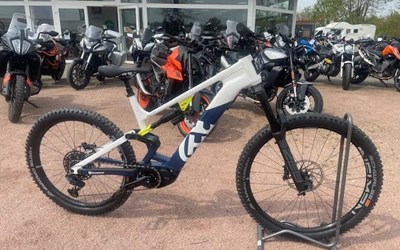 Husqvarna Hard Cross HC2