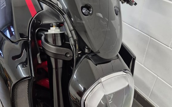 Gebrauchtmotorrad Ducati Diavel Carbon - Bild 18