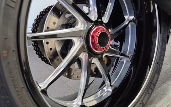 Gebrauchtmotorrad Ducati Diavel Carbon - Bild 12