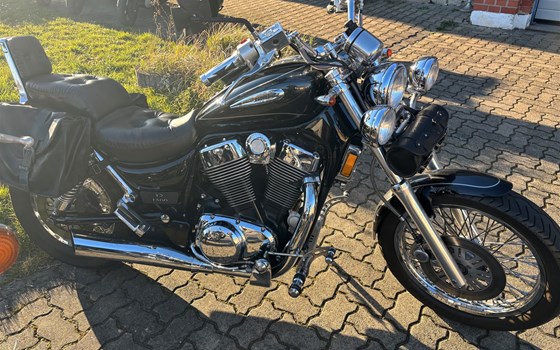Gebrauchtmotorrad Suzuki Intruder VS 1400 - Bild 1