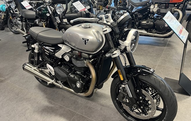 Triumph Speed Twin 1200