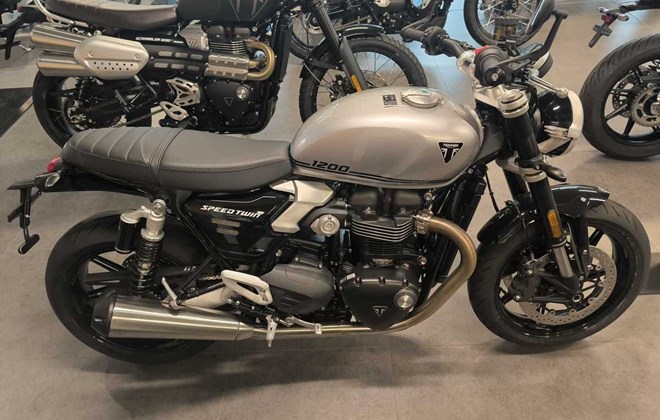 Triumph Speed Twin 1200