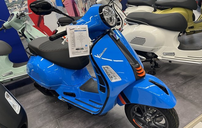 Vespa GTS 125 Super Sport