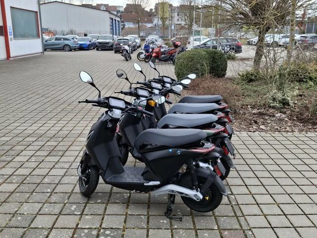 Offer Piaggio 1 + Bild 9: Offer Piaggio 1 +