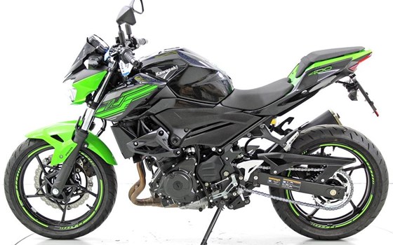 Motorrad Occasion Kawasaki Z 400 - Bild 5