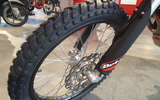 Neufahrzeug Beta RR 125 4T LC Enduro - Bild 5