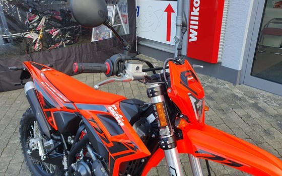 Neufahrzeug Beta RR 125 4T LC Enduro - Bild 7