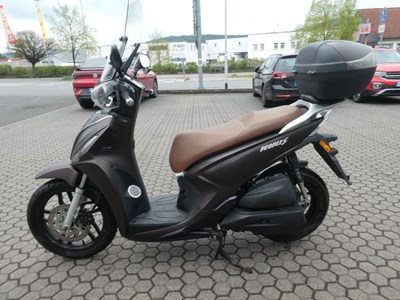 New People S 125i ABS