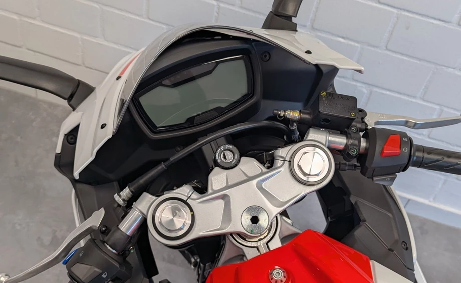 Angebot Aprilia RS 125 Bild 5: Angebot Aprilia RS 125