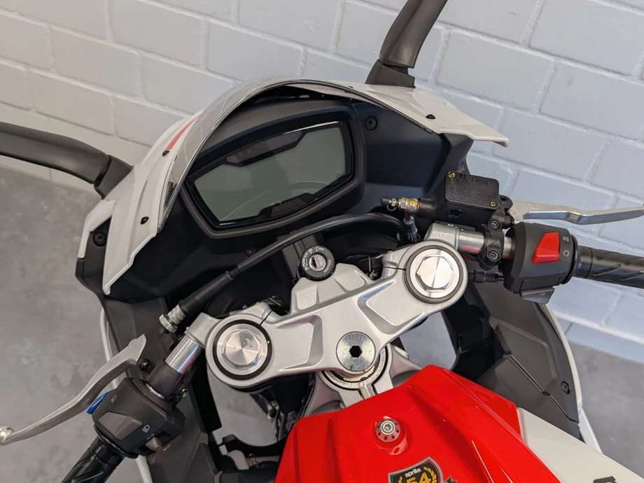 Angebot Aprilia RS 125 Bild 5: Angebot Aprilia RS 125