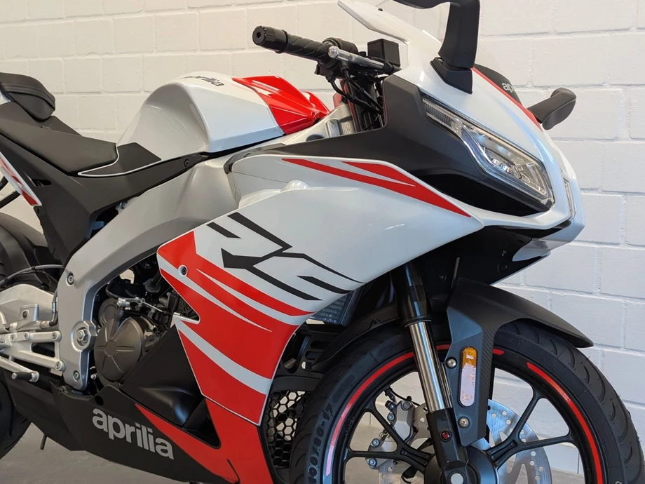 Angebot Aprilia RS 125 Bild 6: Angebot Aprilia RS 125