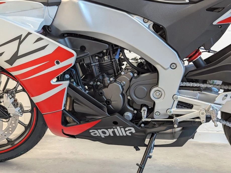 Angebot Aprilia RS 125 Bild 7: Angebot Aprilia RS 125
