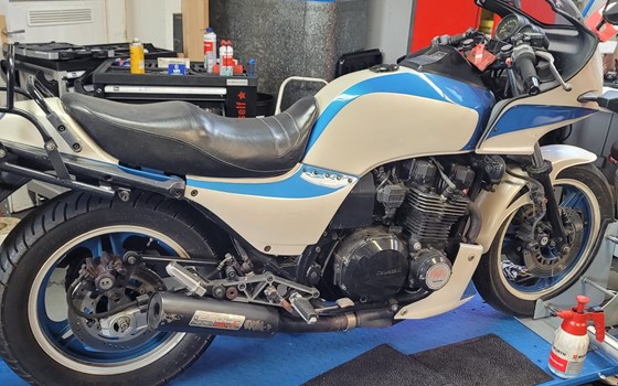 Gebrauchtmotorrad Kawasaki GPZ 1100 - Bild 1