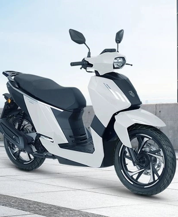 Peugeot Tweet 125<br />