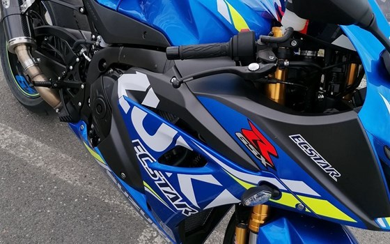 Gebrauchtmotorrad Suzuki GSX-R 1000 R - Bild 4 Gebrauchtmotorrad Suzuki GSX-R 1000 R - Bild 4