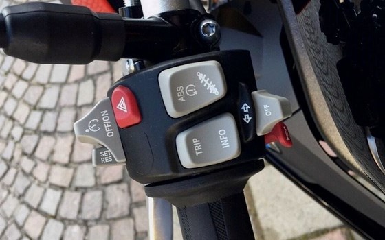 Gebrauchtmotorrad BMW S 1000 R - Bild 10