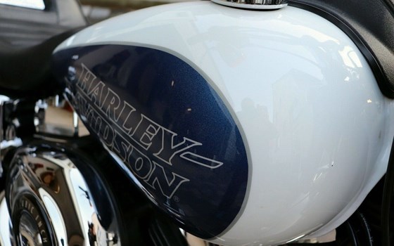 Gebrauchtmotorrad Harley-Davidson Dyna Low Rider FXDL - Bild 6