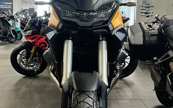 Gebrauchtmotorrad Moto Guzzi Stelvio - Bild 1