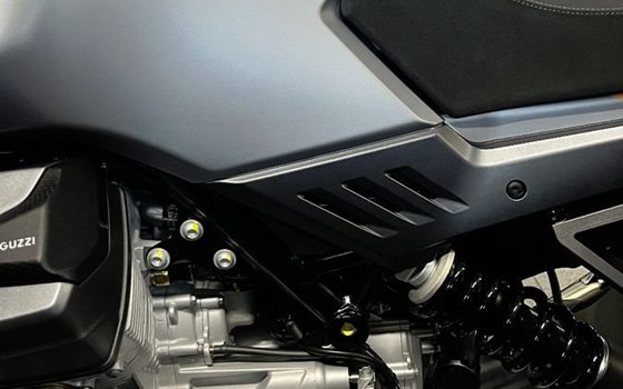 Gebrauchtmotorrad Moto Guzzi Stelvio - Bild 8