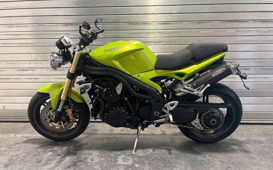 Gebrauchtmotorrad Triumph Speed Triple 1050 - Bild 4