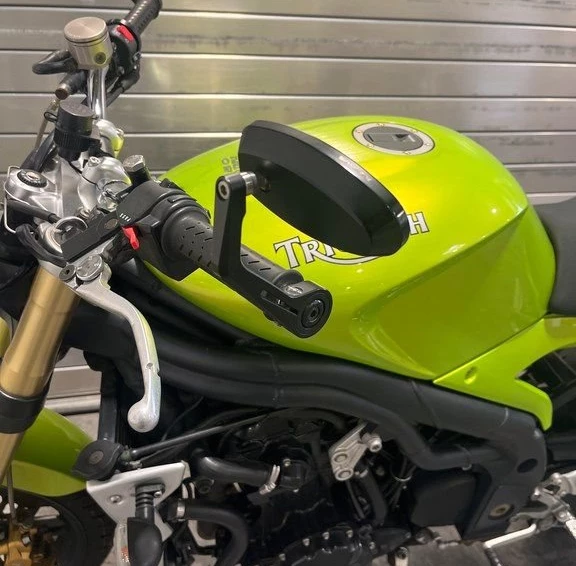 Angebot Triumph Speed Triple 1050 Bild 6: Angebot Triumph Speed Triple 1050