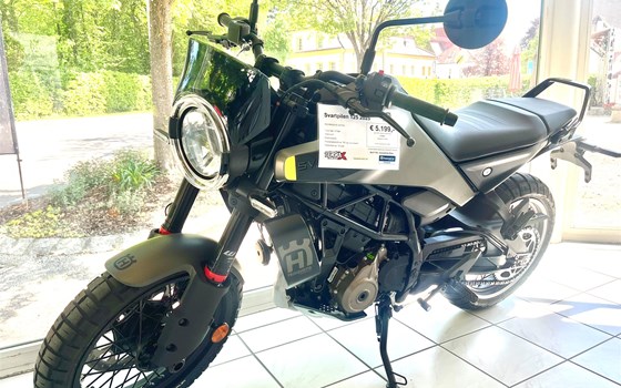 Neufahrzeug Husqvarna Svartpilen 125 - Bild 1 Neufahrzeug Husqvarna Svartpilen 125 - Bild 1