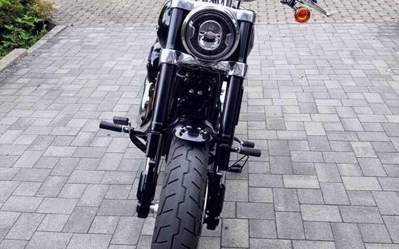 Gebrauchtmotorrad Harley-Davidson Softail Sport Glide FLSB - Bild 10