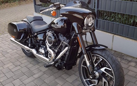 Gebrauchtmotorrad Harley-Davidson Softail Sport Glide FLSB - Bild 5