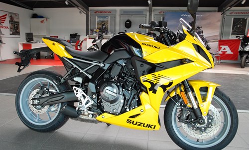 Suzuki GSX-8R