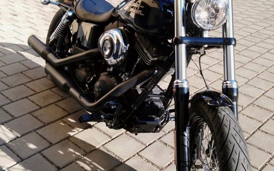 Gebrauchtmotorrad Harley-Davidson Dyna Street Bob FXDB - Bild 2