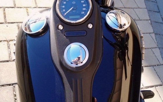 Gebrauchtmotorrad Harley-Davidson Dyna Street Bob FXDB - Bild 9