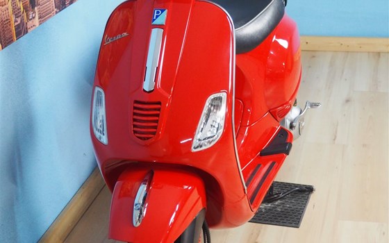 Gebrauchtmotorrad Vespa S 125 - Bild 10 Gebrauchtmotorrad Vespa S 125 - Bild 10