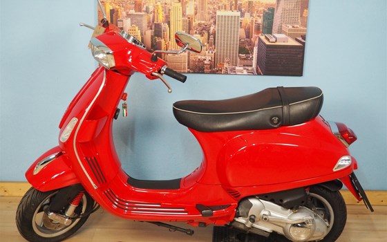 Gebrauchtmotorrad Vespa S 125 - Bild 2 Gebrauchtmotorrad Vespa S 125 - Bild 2