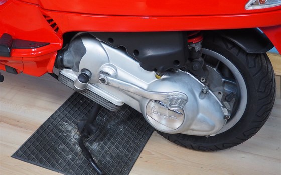 Gebrauchtmotorrad Vespa S 125 - Bild 8 Gebrauchtmotorrad Vespa S 125 - Bild 8