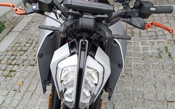 Gebrauchtmotorrad KTM 125 Duke - Bild 3 Gebrauchtmotorrad KTM 125 Duke - Bild 3