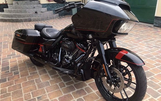 Gebrauchtmotorrad Harley-Davidson CVO Road Glide FLTRSE - Bild 1