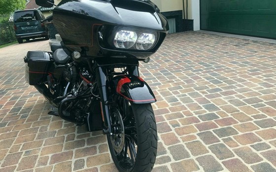 Gebrauchtmotorrad Harley-Davidson CVO Road Glide FLTRSE - Bild 2