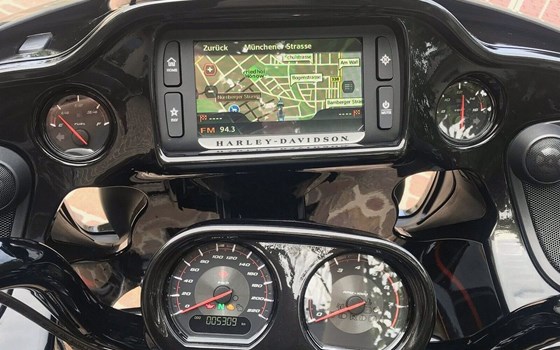 Gebrauchtmotorrad Harley-Davidson CVO Road Glide FLTRSE - Bild 6