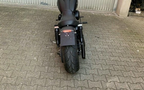 Gebrauchtmotorrad Harley-Davidson Dyna Street Bob FXDB - Bild 2