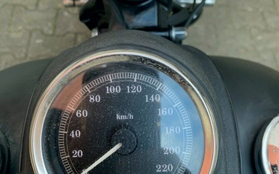 Gebrauchtmotorrad Harley-Davidson Dyna Street Bob FXDB - Bild 4