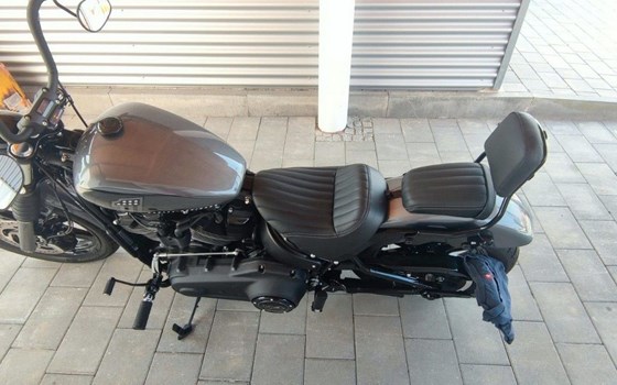 Gebrauchtmotorrad Harley-Davidson Softail Street Bob 114 FXBBS - Bild 6