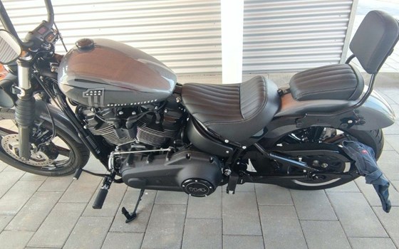 Gebrauchtmotorrad Harley-Davidson Softail Street Bob 114 FXBBS - Bild 7