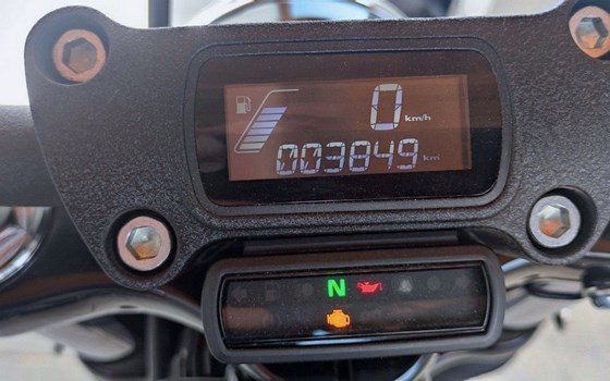 Gebrauchtmotorrad Harley-Davidson Softail Street Bob 114 FXBBS - Bild 8