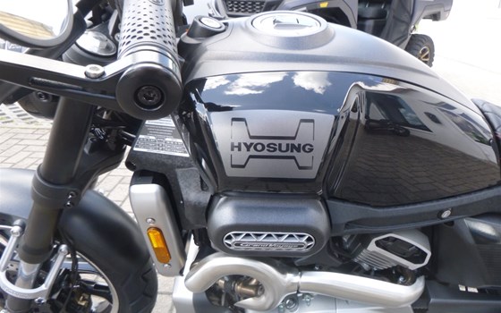Neufahrzeug Hyosung GV 125 X ABS - Bild 3