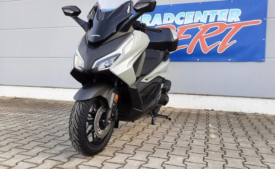 Offer Honda Forza 125 Bild 2: Offer Honda Forza 125