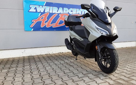 Neufahrzeug Honda Forza 125 - Bild 3