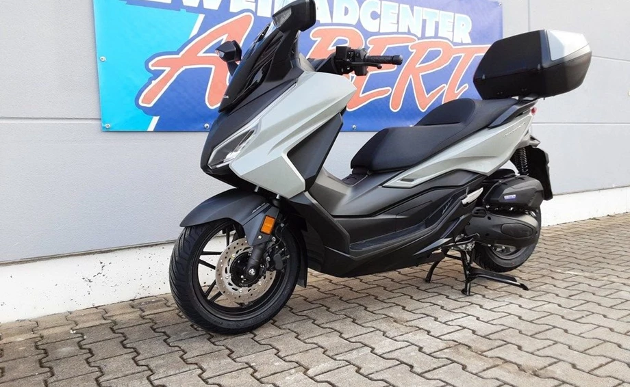 Offer Honda Forza 125 Bild 7: Offer Honda Forza 125