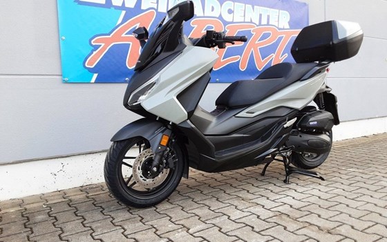 Neufahrzeug Honda Forza 125 - Bild 7
