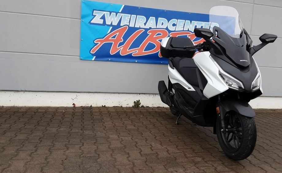 Offer Honda Forza 125 Bild 7: Offer Honda Forza 125